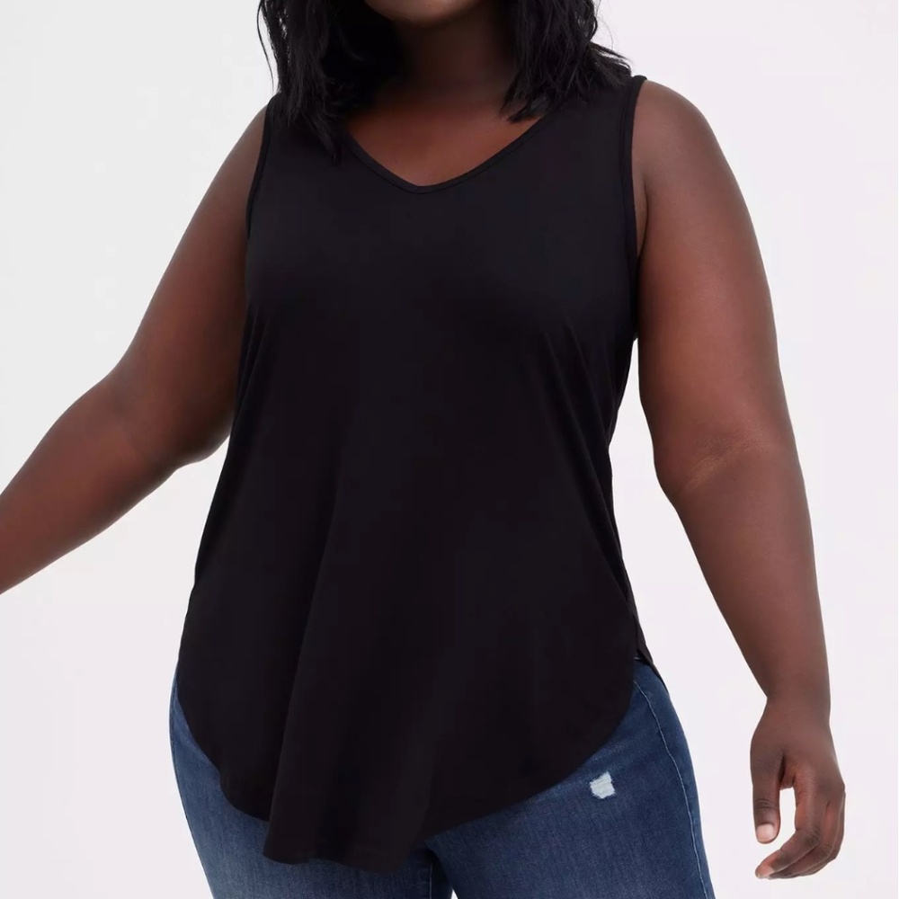 Torrid - Black Super Soft V-Neck Tunic - 4x